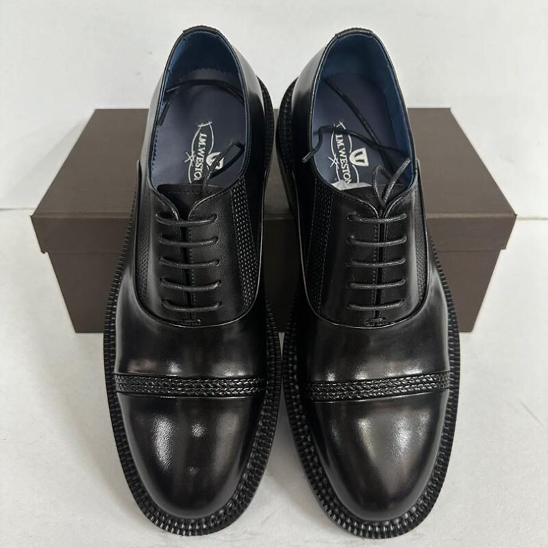 Sapato estiloso -J.M Weston